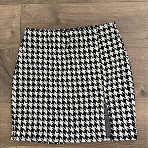 Fashion Nova Monochrome Houndstooth Mini Skirt